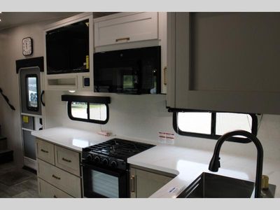 2026 Jayco Eagle HT - Photo 10