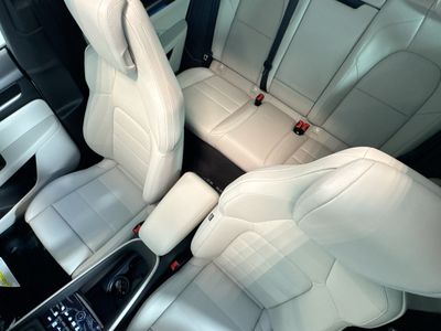 2026 Porsche Macan - Photo 19