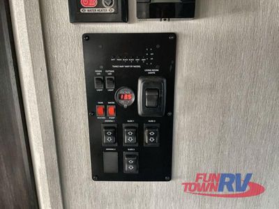 2025 Forest River RV Cherokee Alpha Wolf - Photo 32