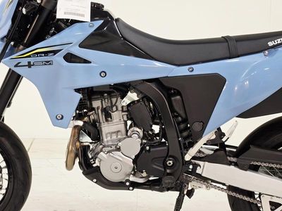 2025 Suzuki DR-Z4SM - Photo 10