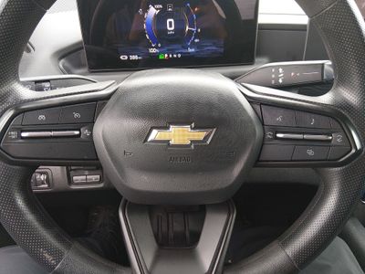 2024 Chevrolet Silverado EV - Photo 12