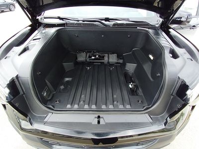 2024 Chevrolet Silverado EV - Photo 9