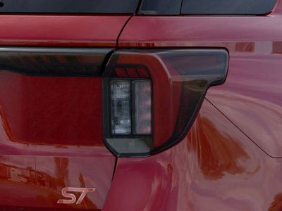2026 Ford Explorer — photo 8 view
