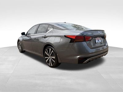 2020 Nissan Altima — detail view