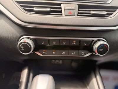 2020 Nissan Altima — photo 18 view