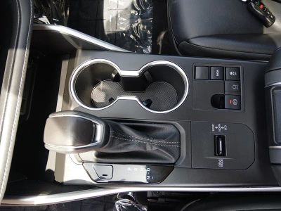 2024 Toyota Highlander — photo 20 view