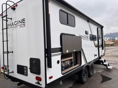 2026 Grand Design Imagine XLS - Photo 7