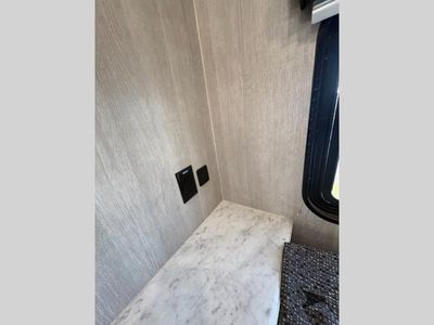 2022 Pacific Coachworks Blaze'n - Photo 50