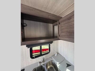 2022 Pacific Coachworks Blaze'n - Photo 27