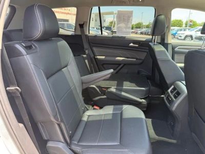 2023 Volkswagen Atlas — photo 13 view