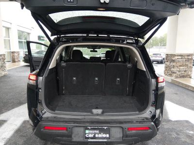 2025 Nissan Pathfinder - Photo 11