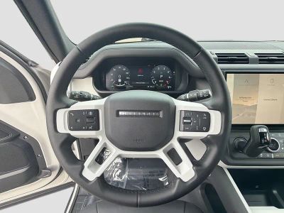2026 Land Rover Defender 110 — photo 39 view