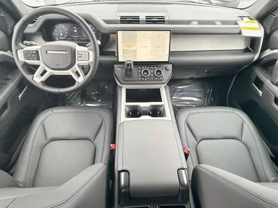 2026 Land Rover Defender 110 — photo 15 view