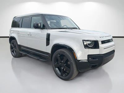 2026 Land Rover Defender 110 — photo 7 view