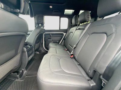2026 Land Rover Defender 110 — photo 20 view