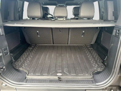 2026 Land Rover Defender 110 — photo 12 view