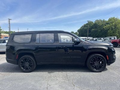 2023 Jeep Grand Wagoneer - Photo 8