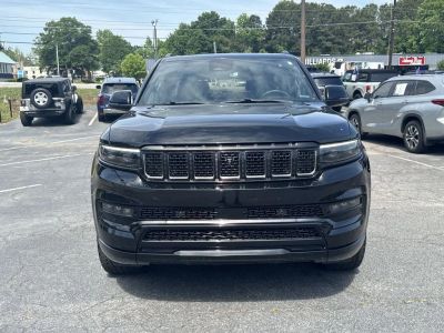 2023 Jeep Grand Wagoneer - Photo 2