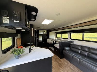 2023 Forest River Cherokee Grey Wolf Black Label - Photo 4