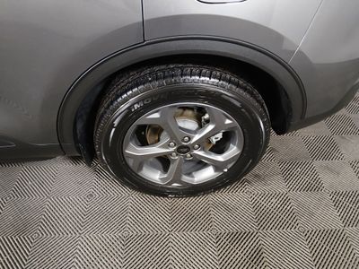 2025 Ford Escape — photo 10 view
