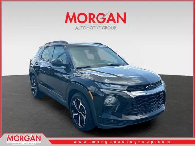2021 Chevrolet TrailBlazer RS in Black — front three-quarter view