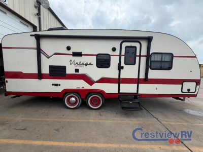 2018 Gulf Stream RV Vintage Cruiser - Photo 3