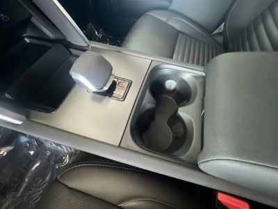 2025 Land Rover Discovery Sport — photo 25 view