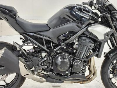 2025 Kawasaki Z900 ABS Metallic Spark Black/Metallic Carbon Gray - Photo 9