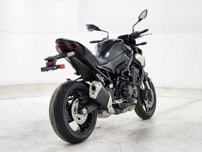 2025 Kawasaki Z900 ABS Metallic Spark Black/Metallic Carbon Gray - Photo 5