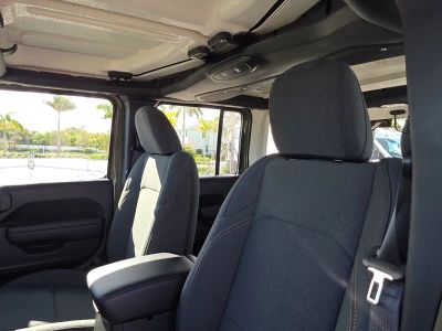 2026 Jeep Wrangler — photo 11 view