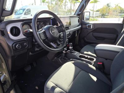 2026 Jeep Wrangler — photo 13 view