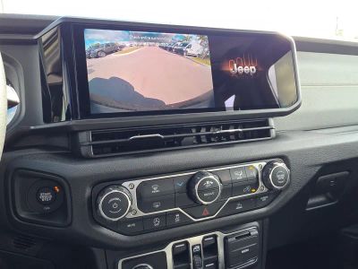 2026 Jeep Wrangler — photo 20 view