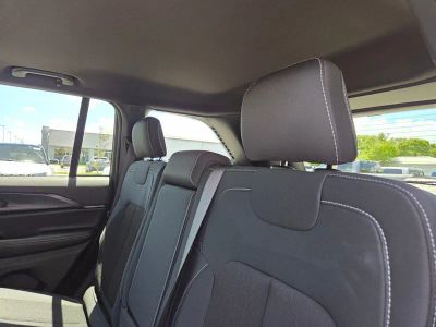 2026 Jeep Grand Cherokee — photo 7 view