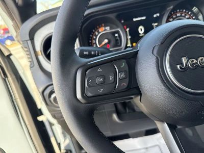 2026 Jeep Wrangler — photo 13 view