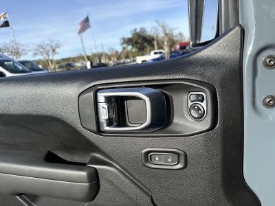 2026 Jeep Wrangler — photo 11 view