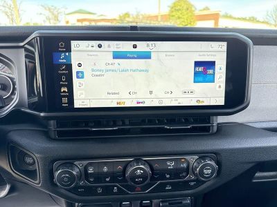2026 Jeep Wrangler — photo 21 view