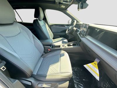 2026 Volkswagen Tiguan — photo 23 view