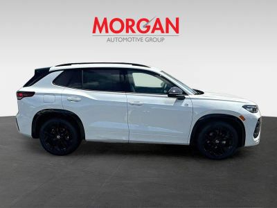2026 Volkswagen Tiguan — photo 8 view