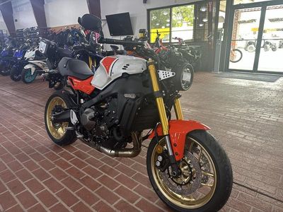2025 Yamaha XSR900 - Photo 2