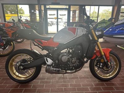 2025 Yamaha XSR900 - Photo 1