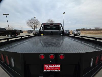 2026 Chevrolet Silverado 3500HD — photo 17 view