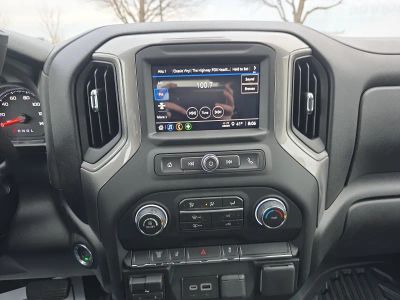2026 Chevrolet Silverado 3500HD — photo 11 view