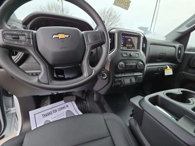 2026 Chevrolet Silverado 3500HD — photo 12 view