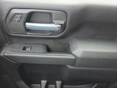 2026 Chevrolet Silverado 3500HD — photo 21 view
