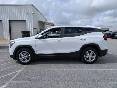 2024 GMC Terrain - Photo 2