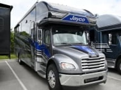 2026 Jayco SENECA PRESTIGE - Photo 1