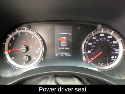 2022 Toyota Highlander LE - Photo 21
