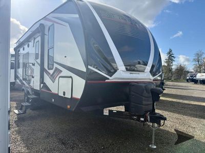 2021 Cruiser Stryker — front three-quarter view