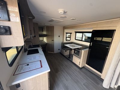 2026 Grand Design Imagine XLS — photo 15 view