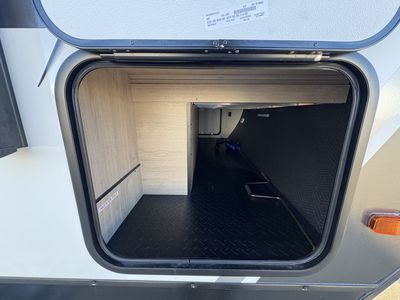 2026 Grand Design Imagine XLS — photo 9 view